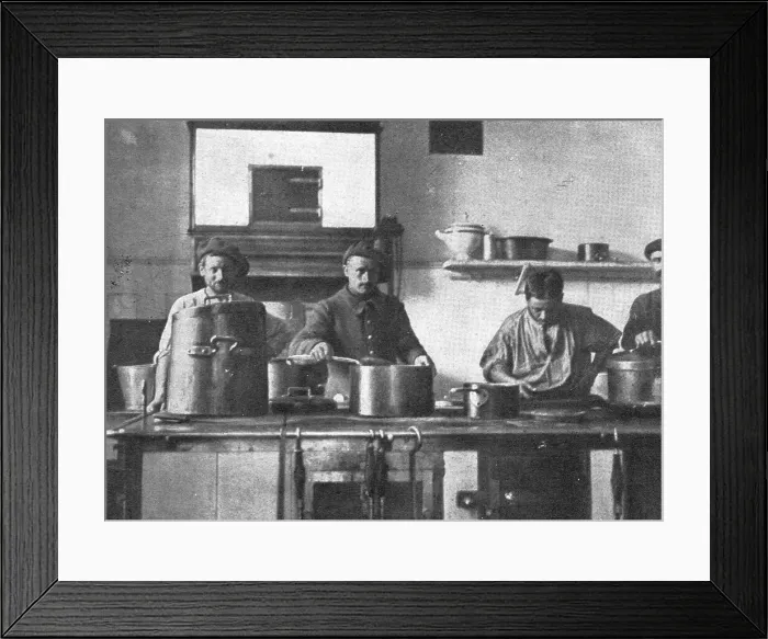 Framed Print : Une base Allemande en Adriatique; A'Achilleion ; nos cuistots preparent... 1916. Creator: Robert Vaucher Framed Print : Une base Allemande en Adriatique; A'Achilleion ; nos cuistots preparent... 1916. Creator: Robert Vaucher