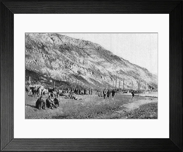 Framed Print : Sur la Cote Albanaise, a Saint-Jean-De-Medua; troupes serbes sur la plage. 1916. Creator: Samson Tchernoff Framed Print : Sur la Cote Albanaise, a Saint-Jean-De-Medua; troupes serbes sur la plage. 1916. Creator: Samson Tchernoff
