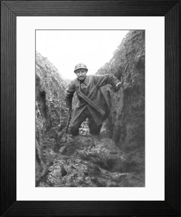 Framed Print : Sur le Front; nous avons montre, dans un precedent numero, une bonne tranchee'... 1915. Creator: Unknown. Sur le Front; nous avons montre, dans un precedent numero, une bonne tranchee'... 1915. Creator: Unknown Framed Print : Sur le Front; nous avons montre, dans un precedent numero, une bonne tranchee'... 1915. Creator: Unknown. Sur le Front; nous avons montre, dans un precedent numero, une bonne tranchee'... 1915. Creator: Unknown