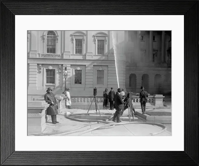 Framed Print : U.S. Capitol - Cleaning Exterior, 1913. Creator: Harris & Ewing. U.S. Capitol - Cleaning Exterior, 1913. Creator: Harris & Ewing Framed Print : U.S. Capitol - Cleaning Exterior, 1913. Creator: Harris & Ewing. U.S. Capitol - Cleaning Exterior, 1913. Creator: Harris & Ewing