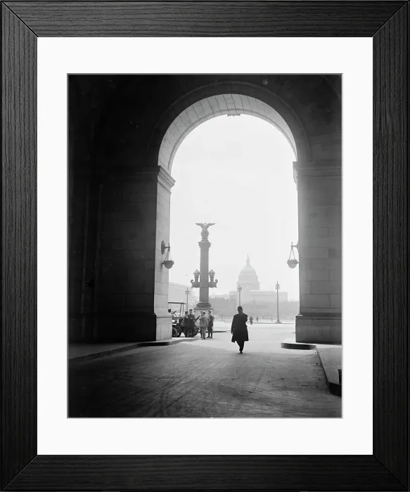 Framed Print : U.S. Capitol - View Through Arch At Union Station, 1917. Creator: Harris & Ewing. U.S. Capitol - View Through Arch At Union Station, 1917. Creator: Harris & Ewing Framed Print : U.S. Capitol - View Through Arch At Union Station, 1917. Creator: Harris & Ewing. U.S. Capitol - View Through Arch At Union Station, 1917. Creator: Harris & Ewing