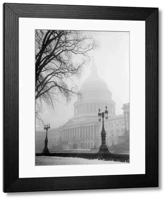 Framed Print : U.S. Capitol, 1917. Creator: Harris & Ewing. U.S. Capitol, 1917. Creator: Harris & Ewing Framed Print : U.S. Capitol, 1917. Creator: Harris & Ewing. U.S. Capitol, 1917. Creator: Harris & Ewing
