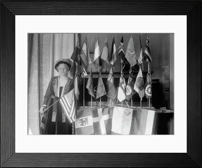 Framed Print : Mrs. Carrie Chapman Catt with Flags of 22 Nations, 1917. Creator: Harris & Ewing. Mrs. Carrie Chapman Catt with Flags of 22 Nations, 1917. Creator: Harris & Ewing Framed Print : Mrs. Carrie Chapman Catt with Flags of 22 Nations, 1917. Creator: Harris & Ewing. Mrs. Carrie Chapman Catt with Flags of 22 Nations, 1917. Creator: Harris & Ewing