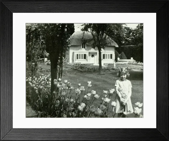 Framed Print : Y Bwthyn Bach, 1936, (1947). Creator: Unknown Framed Print : Y Bwthyn Bach, 1936, (1947). Creator: Unknown