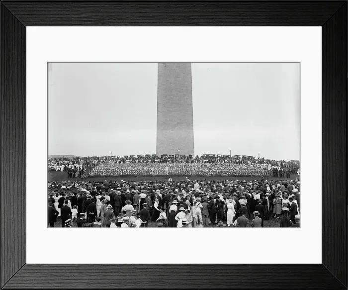 Framed Print : Confederate Reunion - Human Flag On Monument Grounds, 1917. Creator: Harris & Ewing. Confederate Reunion - Human Flag On Monument Grounds, 1917. Creator: Harris & Ewing Framed Print : Confederate Reunion - Human Flag On Monument Grounds, 1917. Creator: Harris & Ewing. Confederate Reunion - Human Flag On Monument Grounds, 1917. Creator: Harris & Ewing