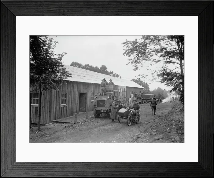 Framed Print : Army, U.S. Army Motorcycle And Side-Car, 1917. Creator: Harris & Ewing. Army, U.S. Army Motorcycle And Side-Car, 1917. Creator: Harris & Ewing Framed Print : Army, U.S. Army Motorcycle And Side-Car, 1917. Creator: Harris & Ewing. Army, U.S. Army Motorcycle And Side-Car, 1917. Creator: Harris & Ewing