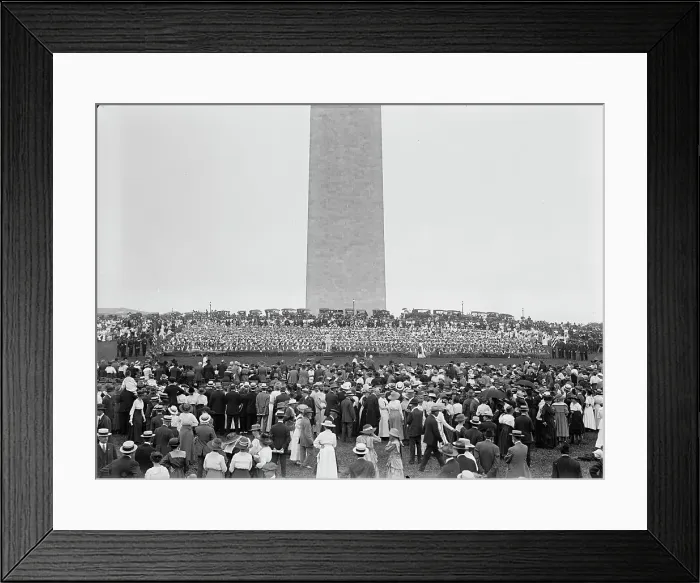 Framed Print : Confederate Reunion - Human Flag On Monument Grounds, 1917. Creator: Harris & Ewing. Confederate Reunion - Human Flag On Monument Grounds, 1917. Creator: Harris & Ewing Framed Print : Confederate Reunion - Human Flag On Monument Grounds, 1917. Creator: Harris & Ewing. Confederate Reunion - Human Flag On Monument Grounds, 1917. Creator: Harris & Ewing