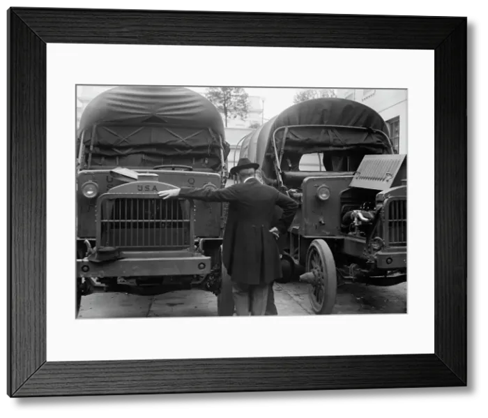 Framed Print : Army, U.S. Motor Truck Inspection, 1917. Creator: Harris & Ewing. Army, U.S. Motor Truck Inspection, 1917. Creator: Harris & Ewing Framed Print : Army, U.S. Motor Truck Inspection, 1917. Creator: Harris & Ewing. Army, U.S. Motor Truck Inspection, 1917. Creator: Harris & Ewing