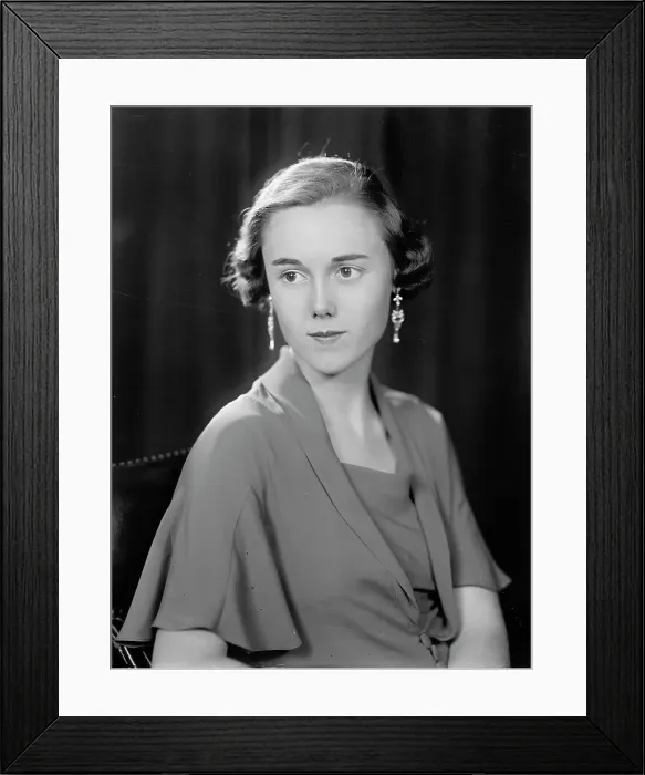 Framed Print : Florence Asher - Portrait, 1933. Creator: Harris & Ewing. Florence Asher - Portrait, 1933. Creator: Harris & Ewing Framed Print : Florence Asher - Portrait, 1933. Creator: Harris & Ewing. Florence Asher - Portrait, 1933. Creator: Harris & Ewing