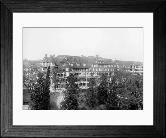 Framed Print : Views Of Augusta, Georgia; Country Club And Golf Links; Bon Air Hotel, 1913. Creator: Harris & Ewing. Views Of Augusta, Georgia; Country Club And Golf Links; Bon Air Hotel, 1913. Creator: Harris & Ewing Framed Print : Views Of Augusta, Georgia; Country Club And Golf Links; Bon Air Hotel, 1913. Creator: Harris & Ewing. Views Of Augusta, Georgia; Country Club And Golf Links; Bon Air Hotel, 1913. Creator: Harris & Ewing