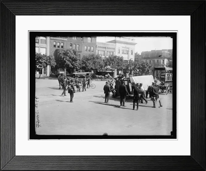 Framed Print : Traffic accident, between 1916 and 1918. Creator: Harris & Ewing. Traffic accident, between 1916 and 1918. Creator: Harris & Ewing Framed Print : Traffic accident, between 1916 and 1918. Creator: Harris & Ewing. Traffic accident, between 1916 and 1918. Creator: Harris & Ewing