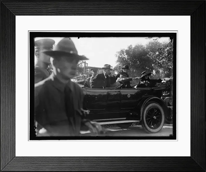 Framed Print : Woodrow Wilson and wife (Edith Bolling Wilson) in back seat of automobile, between 1916 and 1918. Creator: Harris & Ewing. Woodrow Wilson and wife (Edith Bolling Wilson) in back seat of automobile, between 1916 and 1918. Creator: Harris & Ewing Framed Print : Woodrow Wilson and wife (Edith Bolling Wilson) in back seat of automobile, between 1916 and 1918. Creator: Harris & Ewing. Woodrow Wilson and wife (Edith Bolling Wilson) in back seat of automobile, between 1916 and 1918. Creator: Harris & Ewing