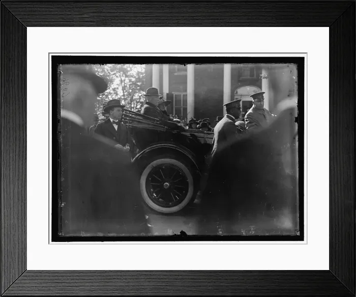 Framed Print : Woodrow Wilson, between 1916 and 1918. Creator: Harris & Ewing. Woodrow Wilson, between 1916 and 1918. Creator: Harris & Ewing Framed Print : Woodrow Wilson, between 1916 and 1918. Creator: Harris & Ewing. Woodrow Wilson, between 1916 and 1918. Creator: Harris & Ewing