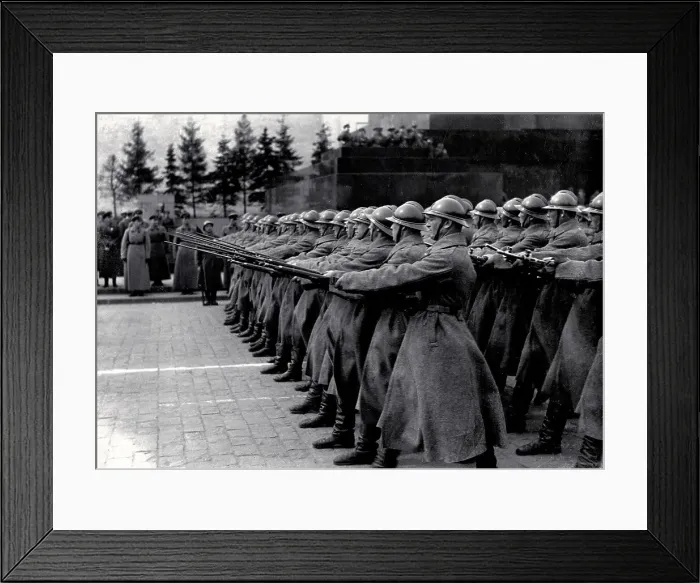 Framed Print : Parade in Moscow, 1931. Creator: Feldman, Yakov (active 1930s) Framed Print : Parade in Moscow, 1931. Creator: Feldman, Yakov (active 1930s)