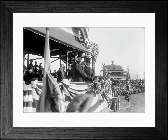 Framed Print : Woodrow Wilson and Newton Diehl Baker, Fort Myer Officers Training School, 1917. Creator: Harris & Ewing. Woodrow Wilson and Newton Diehl Baker, Fort Myer Officers Training School, 1917. Creator: Harris & Ewing Framed Print : Woodrow Wilson and Newton Diehl Baker, Fort Myer Officers Training School, 1917. Creator: Harris & Ewing. Woodrow Wilson and Newton Diehl Baker, Fort Myer Officers Training School, 1917. Creator: Harris & Ewing