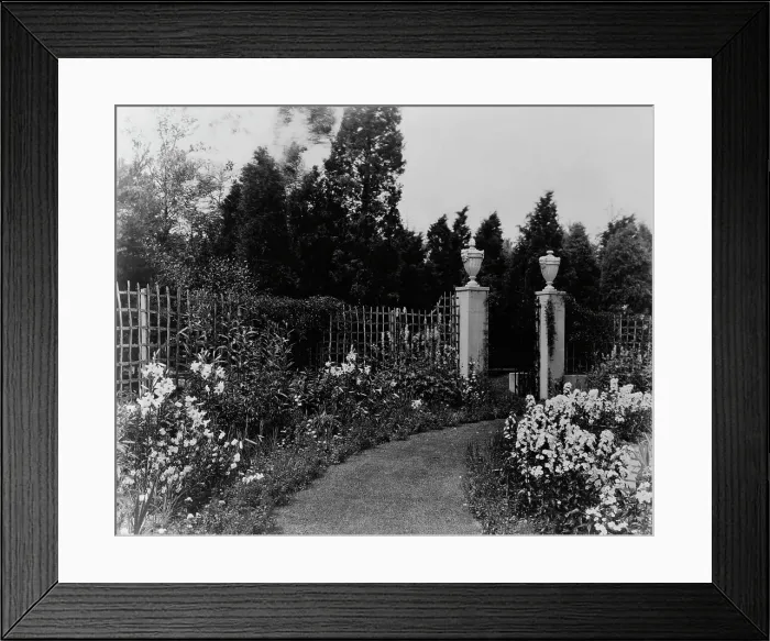 Framed Print : Beacon Hill House, Arthur Curtiss James house, Newport, Rhode Island, 1917. Creator: Frances Benjamin Johnston. Beacon Hill House, Arthur Curtiss James house, Newport, Rhode Island, 1917. Creator: Frances Benjamin Johnston Framed Print : Beacon Hill House, Arthur Curtiss James house, Newport, Rhode Island, 1917. Creator: Frances Benjamin Johnston. Beacon Hill House, Arthur Curtiss James house, Newport, Rhode Island, 1917. Creator: Frances Benjamin Johnston