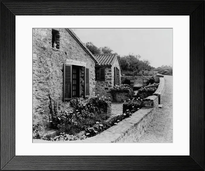 Framed Print : Surprise Valley Farm, Arthur Curtiss James property, Beacon Hill Road, Newport, Rhode Island, 1917 Creator: Frances Benjamin Johnston. Surprise Valley Farm, Arthur Curtiss James property, Beacon Hill Road, Newport, Rhode Island Framed Print : Surprise Valley Farm, Arthur Curtiss James property, Beacon Hill Road, Newport, Rhode Island, 1917 Creator: Frances Benjamin Johnston. Surprise Valley Farm, Arthur Curtiss James property, Beacon Hill Road, Newport, Rhode Island