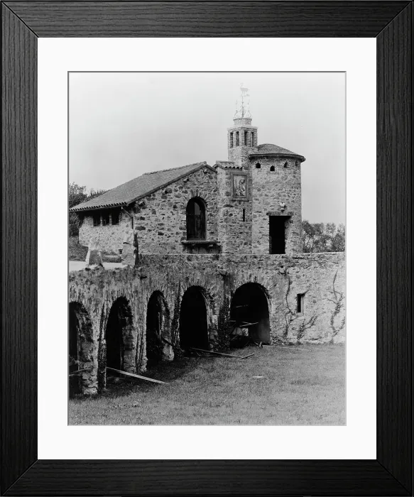 Framed Print : Surprise Valley Farm, Arthur Curtiss James property, Beacon Hill Road, Newport, Rhode Island, 1917 Creator: Frances Benjamin Johnston. Surprise Valley Farm, Arthur Curtiss James property, Beacon Hill Road, Newport, Rhode Island Framed Print : Surprise Valley Farm, Arthur Curtiss James property, Beacon Hill Road, Newport, Rhode Island, 1917 Creator: Frances Benjamin Johnston. Surprise Valley Farm, Arthur Curtiss James property, Beacon Hill Road, Newport, Rhode Island