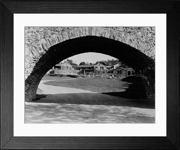 Framed Print : Surprise Valley Farm, Arthur Curtiss James property, Beacon Hill Road, Newport, Rhode Island, 1917 Creator: Frances Benjamin Johnston. Surprise Valley Farm, Arthur Curtiss James property, Beacon Hill Road, Newport, Rhode Island Framed Print : Surprise Valley Farm, Arthur Curtiss James property, Beacon Hill Road, Newport, Rhode Island, 1917 Creator: Frances Benjamin Johnston. Surprise Valley Farm, Arthur Curtiss James property, Beacon Hill Road, Newport, Rhode Island
