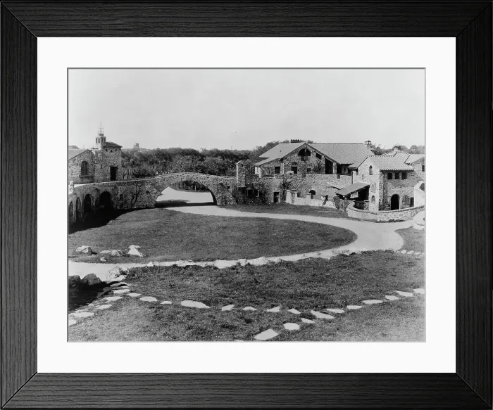 Framed Print : Surprise Valley Farm, Arthur Curtiss James property, Beacon Hill Road, Newport, Rhode Island, 1917 Creator: Frances Benjamin Johnston. Surprise Valley Farm, Arthur Curtiss James property, Beacon Hill Road, Newport, Rhode Island Framed Print : Surprise Valley Farm, Arthur Curtiss James property, Beacon Hill Road, Newport, Rhode Island, 1917 Creator: Frances Benjamin Johnston. Surprise Valley Farm, Arthur Curtiss James property, Beacon Hill Road, Newport, Rhode Island