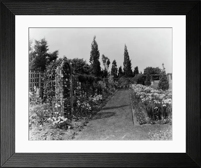Framed Print : Beacon Hill House, Arthur Curtiss James house, Newport, Rhode Island. 1917. Creator: Frances Benjamin Johnston. Beacon Hill House, Arthur Curtiss James house, Newport, Rhode Island. 1917. Creator: Frances Benjamin Johnston