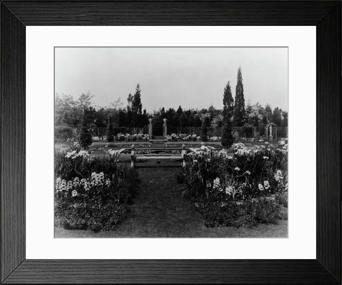 Framed Print : Beacon Hill House, Arthur Curtiss James house, Newport, Rhode Island, 1917. Creator: Frances Benjamin Johnston. Beacon Hill House, Arthur Curtiss James house, Newport, Rhode Island, 1917. Creator: Frances Benjamin Johnston Framed Print : Beacon Hill House, Arthur Curtiss James house, Newport, Rhode Island, 1917. Creator: Frances Benjamin Johnston. Beacon Hill House, Arthur Curtiss James house, Newport, Rhode Island, 1917. Creator: Frances Benjamin Johnston