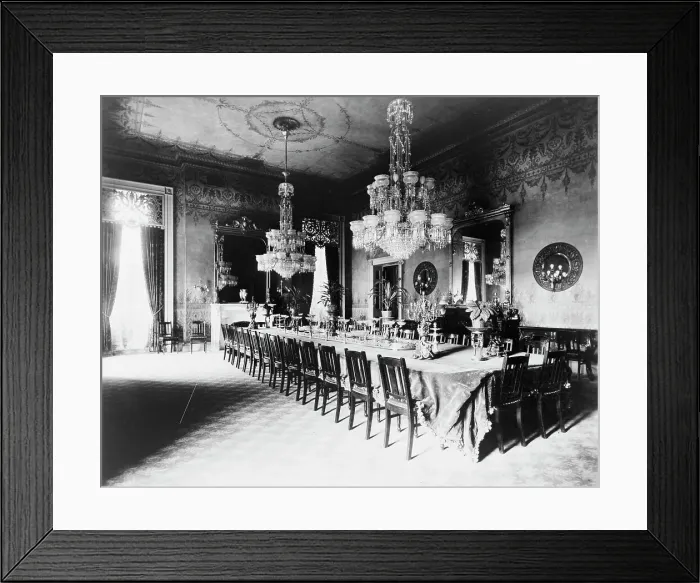 Framed Print : State dining room in the White House, between 1889 and 1906. Creator: Frances Benjamin Johnston Framed Print : State dining room in the White House, between 1889 and 1906. Creator: Frances Benjamin Johnston