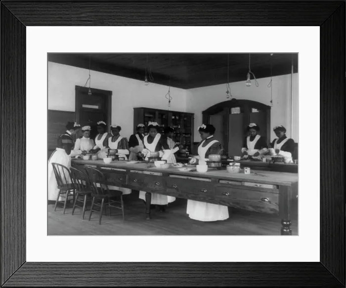 Framed Print : Ten Afro-American women in cooking class at Hampton Institute, Hampton, Va. between 1899 and 1900. Creator: Frances Benjamin Johnston Framed Print : Ten Afro-American women in cooking class at Hampton Institute, Hampton, Va. between 1899 and 1900. Creator: Frances Benjamin Johnston