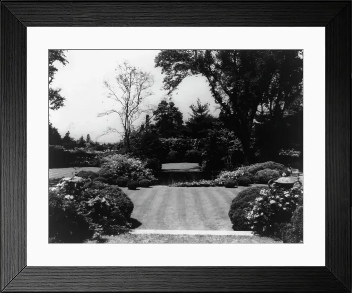 Framed Print : Welwyn, Harold Irving Pratt house, 100 Crescent Beach Road, Glen Cove, New York, c1918. Creator: Frances Benjamin Johnston. Welwyn, Harold Irving Pratt house, 100 Crescent Beach Road, Glen Cove, New York, c1918 Framed Print : Welwyn, Harold Irving Pratt house, 100 Crescent Beach Road, Glen Cove, New York, c1918. Creator: Frances Benjamin Johnston. Welwyn, Harold Irving Pratt house, 100 Crescent Beach Road, Glen Cove, New York, c1918