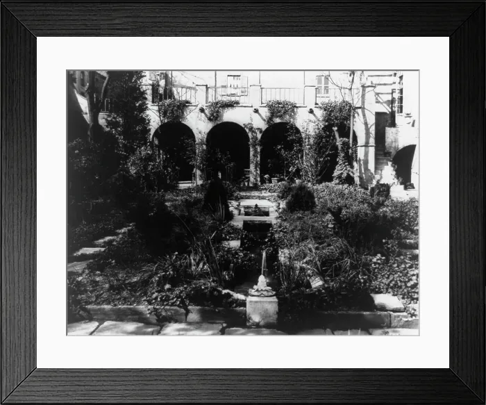 Framed Print : Charlotte Hunnewell Sorchan house, Turtle Bay Gardens, 228 East 49th Street, New York. Garden, 1920. Creator: Frances Benjamin Johnston Framed Print : Charlotte Hunnewell Sorchan house, Turtle Bay Gardens, 228 East 49th Street, New York. Garden, 1920. Creator: Frances Benjamin Johnston