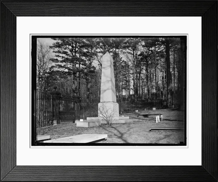 Framed Print : Monticello - Thomas Jefferson's grave, between 1914 and 1918. Creator: Harris & Ewing. Monticello - Thomas Jefferson's grave, between 1914 and 1918. Creator: Harris & Ewing Framed Print : Monticello - Thomas Jefferson's grave, between 1914 and 1918. Creator: Harris & Ewing. Monticello - Thomas Jefferson's grave, between 1914 and 1918. Creator: Harris & Ewing