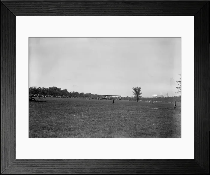 Framed Print : Allied Aircraft - Demonstration At Polo Grounds, Caproni Biplane, Italian, 1917. Creator: Harris & Ewing. Allied Aircraft - Demonstration At Polo Grounds, Caproni Biplane, Italian, 1917. Creator: Harris & Ewing Framed Print : Allied Aircraft - Demonstration At Polo Grounds, Caproni Biplane, Italian, 1917. Creator: Harris & Ewing. Allied Aircraft - Demonstration At Polo Grounds, Caproni Biplane, Italian, 1917. Creator: Harris & Ewing