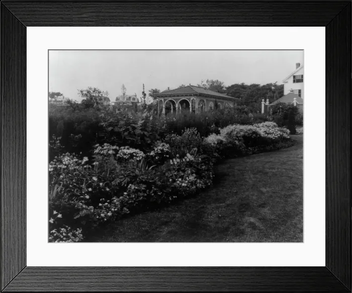 Framed Print : Breaknolle, estate of Mrs. George M. Studebaker, Little Boar's Head, New Hampshire, c1920. Creator: Frances Benjamin Johnston