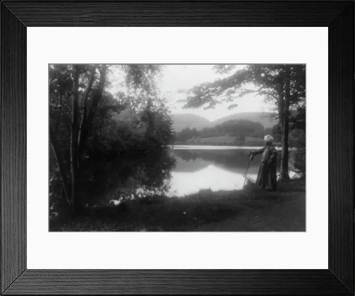 Framed Print : William Brewster estate, Mount Carmel, Connecticut, between 1908 and 1927. Creator: Frances Benjamin Johnston Framed Print : William Brewster estate, Mount Carmel, Connecticut, between 1908 and 1927. Creator: Frances Benjamin Johnston