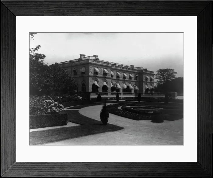Framed Print : Hamilton Rice Home in Newport, Rhode Island, exterior, with view of formal... between 1917 and 1927 Creator: Frances Benjamin Johnston Framed Print : Hamilton Rice Home in Newport, Rhode Island, exterior, with view of formal... between 1917 and 1927 Creator: Frances Benjamin Johnston