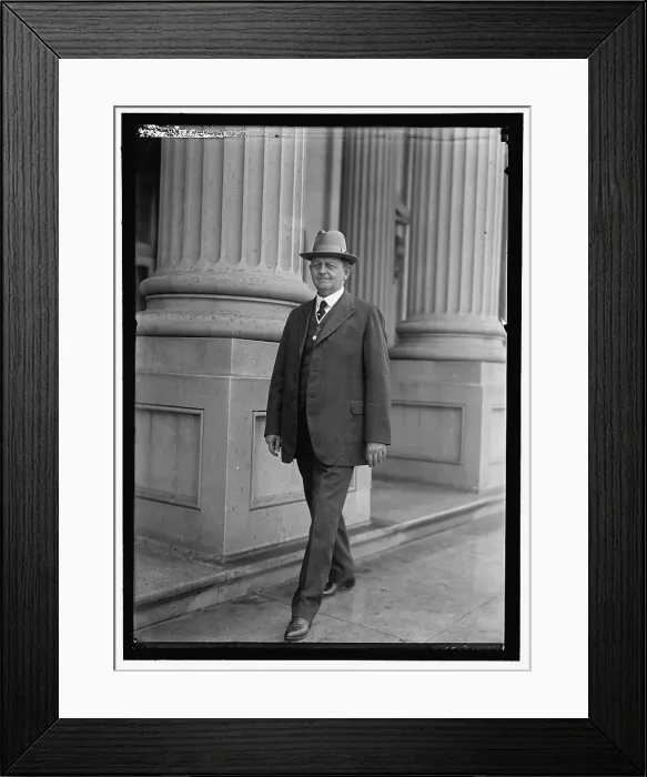 Framed Print : Oscar W. Underwood, between 1910 and 1917. Creator: Harris & Ewing. Oscar W. Underwood, between 1910 and 1917. Creator: Harris & Ewing Framed Print : Oscar W. Underwood, between 1910 and 1917. Creator: Harris & Ewing. Oscar W. Underwood, between 1910 and 1917. Creator: Harris & Ewing