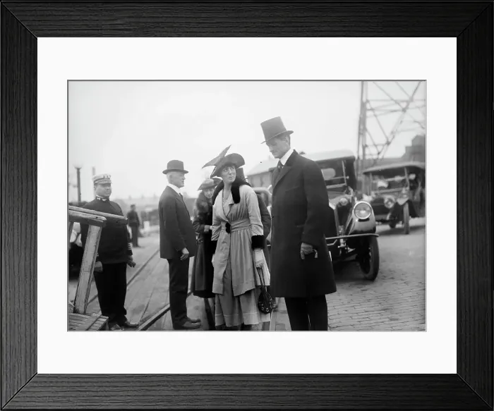 Framed Print : Allied Commission To U.S. Boarding Mayflower For Trip To Mount Vernon: Secretary And Mrs... 1917. Creator: Harris & Ewing. Allied Commission To U.S. Boarding Mayflower For Trip To Mount Vernon: Secretary And Mrs... 1917 Framed Print : Allied Commission To U.S. Boarding Mayflower For Trip To Mount Vernon: Secretary And Mrs... 1917. Creator: Harris & Ewing. Allied Commission To U.S. Boarding Mayflower For Trip To Mount Vernon: Secretary And Mrs... 1917