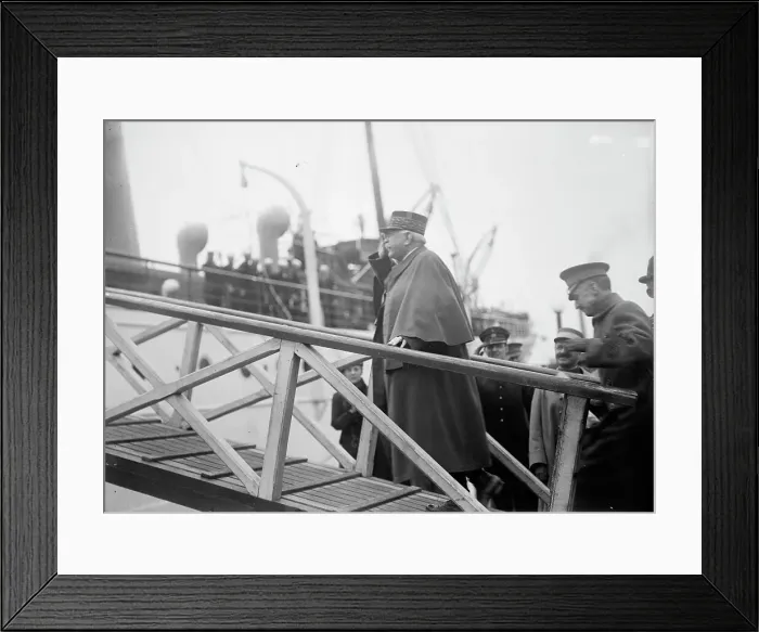 Framed Print : Allied Commission To U.S. 1917. Creator: Harris & Ewing. Allied Commission To U.S. 1917. Creator: Harris & Ewing Framed Print : Allied Commission To U.S. 1917. Creator: Harris & Ewing. Allied Commission To U.S. 1917. Creator: Harris & Ewing