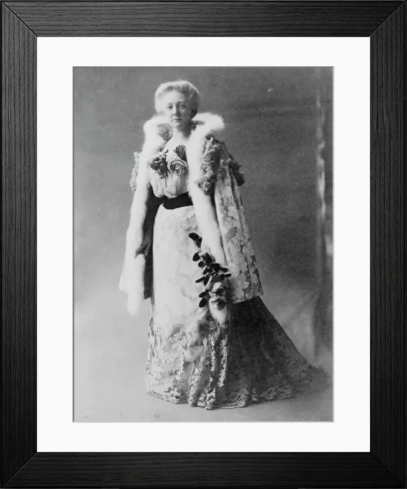Framed Print : Mrs. George F. Huff, between 1890 and 1910. Creator: Frances Benjamin Johnston Framed Print : Mrs. George F. Huff, between 1890 and 1910. Creator: Frances Benjamin Johnston