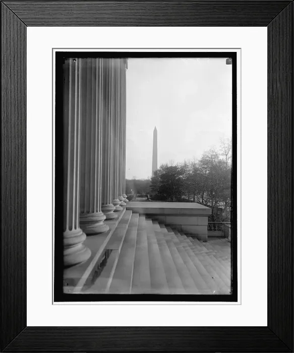 Framed Print : Washington Monument, between 1909 and 1923. Creator: Harris & Ewing. Washington Monument, between 1909 and 1923. Creator: Harris & Ewing Framed Print : Washington Monument, between 1909 and 1923. Creator: Harris & Ewing. Washington Monument, between 1909 and 1923. Creator: Harris & Ewing