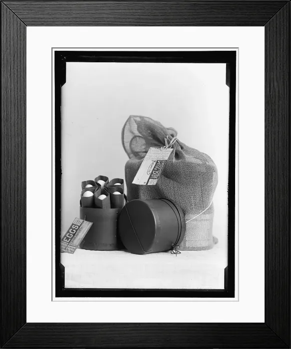 Framed Print : Egg box, between 1909 and 1923. Creator: Harris & Ewing. Egg box, between 1909 and 1923. Creator: Harris & Ewing Framed Print : Egg box, between 1909 and 1923. Creator: Harris & Ewing. Egg box, between 1909 and 1923. Creator: Harris & Ewing