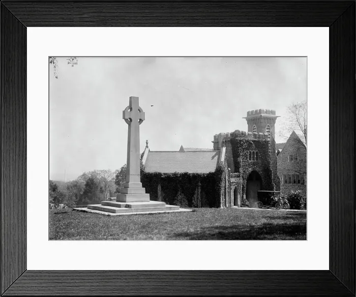 Framed Print : Peace Cross At Cathedral of Washington, 1912. Creator: Harris & Ewing. Peace Cross At Cathedral of Washington, 1912. Creator: Harris & Ewing Framed Print : Peace Cross At Cathedral of Washington, 1912. Creator: Harris & Ewing. Peace Cross At Cathedral of Washington, 1912. Creator: Harris & Ewing