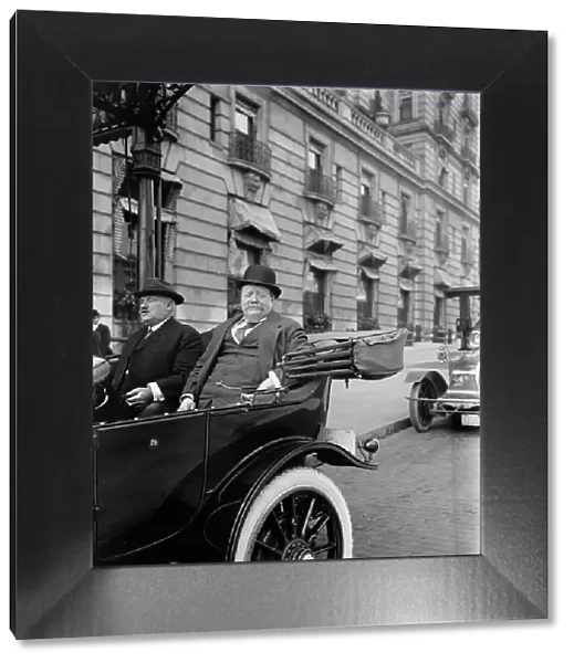 Sir George Reid, Former Australian Premier - Right, with James Oyster, Commr. of D.C. 1912. Creator: Harris & Ewing. Sir George Reid, Former Australian Premier - Right, with James Oyster, Commr. of D.C. 1912. Creator: Harris & Ewing