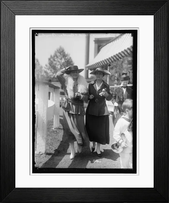 Framed Print : Horse Shows, Butler Bowles and Miss Maurine, between 1910 and 1917. Creator: Harris & Ewing. Horse Shows, Butler Bowles and Miss Maurine, between 1910 and 1917. Creator: Harris & Ewing Framed Print : Horse Shows, Butler Bowles and Miss Maurine, between 1910 and 1917. Creator: Harris & Ewing. Horse Shows, Butler Bowles and Miss Maurine, between 1910 and 1917. Creator: Harris & Ewing