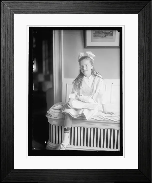 Framed Print : Child, between 1910 and 1917. Creator: Harris & Ewing. Child, between 1910 and 1917. Creator: Harris & Ewing Framed Print : Child, between 1910 and 1917. Creator: Harris & Ewing. Child, between 1910 and 1917. Creator: Harris & Ewing