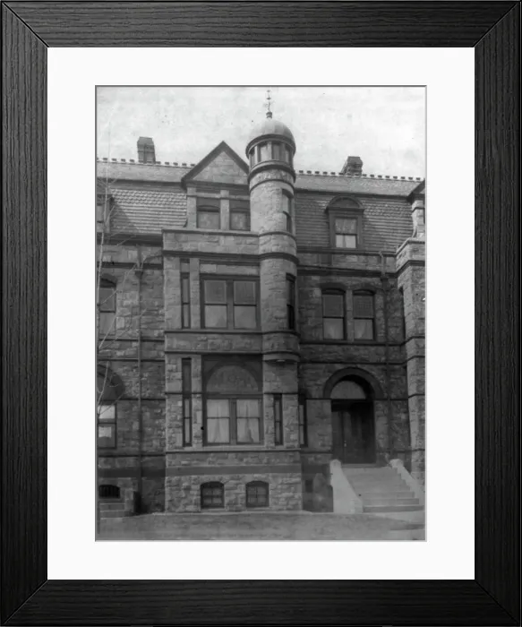 Framed Print : Mrs. Mose's House, Washington, D.C. 1900?. Creator: Frances Benjamin Johnston Framed Print : Mrs. Mose's House, Washington, D.C. 1900?. Creator: Frances Benjamin Johnston