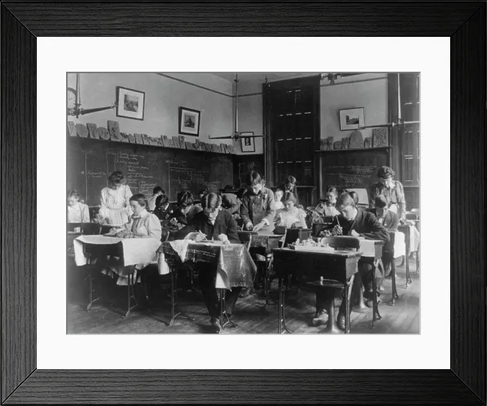 Framed Print : A class in clay modeling, 2nd Division, (1899?). Creator: Frances Benjamin Johnston Framed Print : A class in clay modeling, 2nd Division, (1899?). Creator: Frances Benjamin Johnston