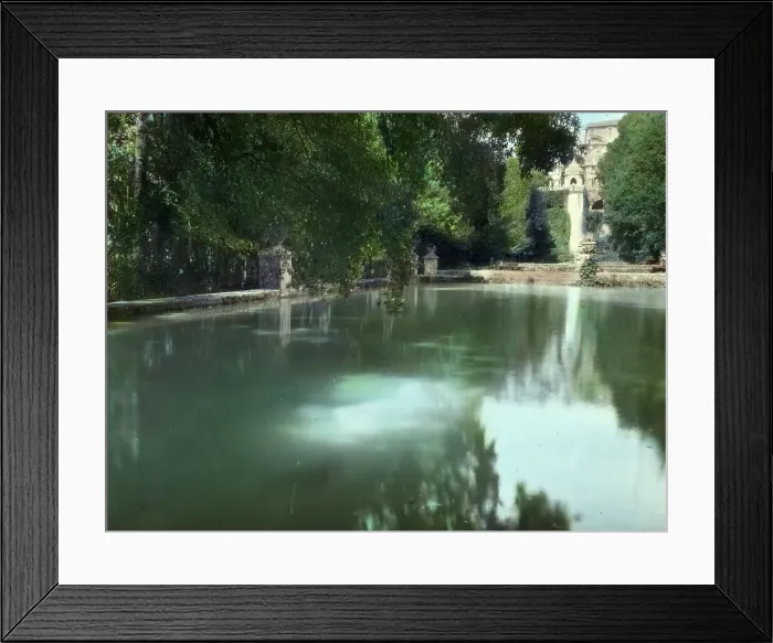 Framed Print : Villa d'Este, Tivoli, Lazio, Italy, 1925. Creator: Frances Benjamin Johnston Framed Print : Villa d'Este, Tivoli, Lazio, Italy, 1925. Creator: Frances Benjamin Johnston