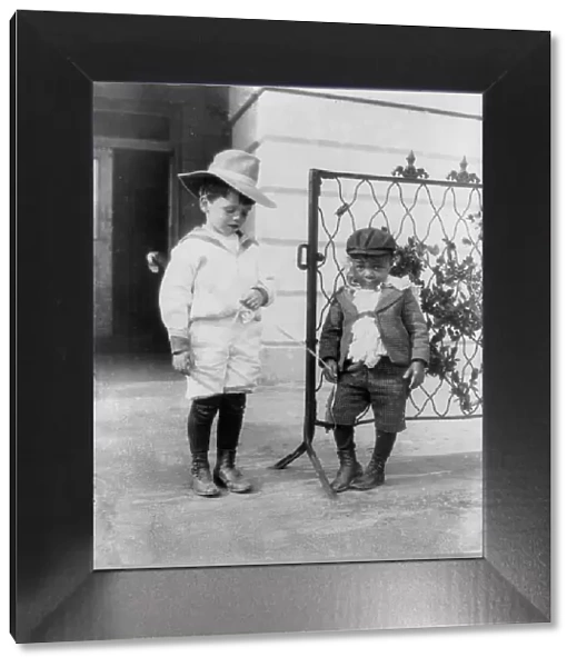 Quentin Roosevelt and Roswell Newcomb Pinckney as children, 1901. Creator: Frances Benjamin Johnston