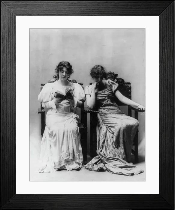 Framed Print : Misses Blount, between c1890 and c1910. Creator: Frances Benjamin Johnston Framed Print : Misses Blount, between c1890 and c1910. Creator: Frances Benjamin Johnston